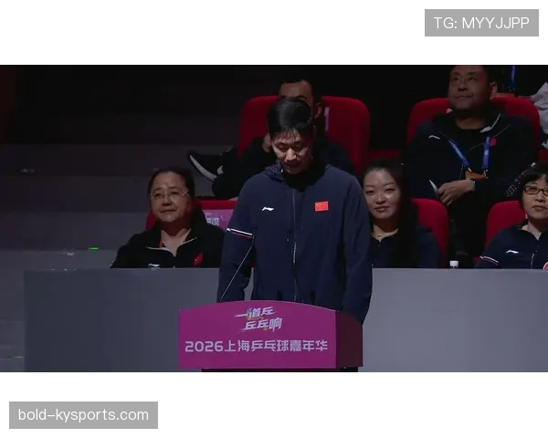 王励勤家里这娃娃竟然每天练球到半夜,隔壁都嫉妒疯了! 王励勤家里这娃娃竟然每天练球到半夜,隔壁都嫉妒疯了!