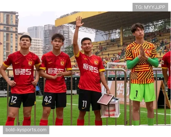 广州队主帅强调要让年轻球员经受联赛洗礼